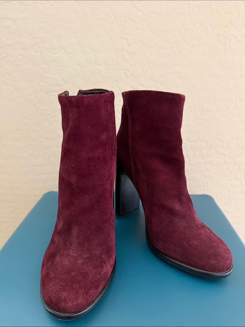 rag & bone Women's Burgundy Suede Ankle Booties Block Heel Exposed Zipper Sz39.5